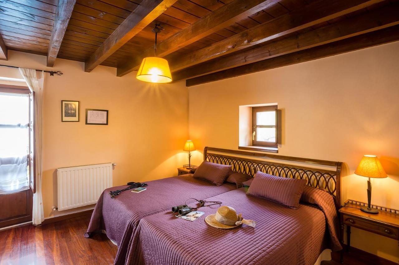 Casas Rurales Pandesiertos Onís Buitenkant foto